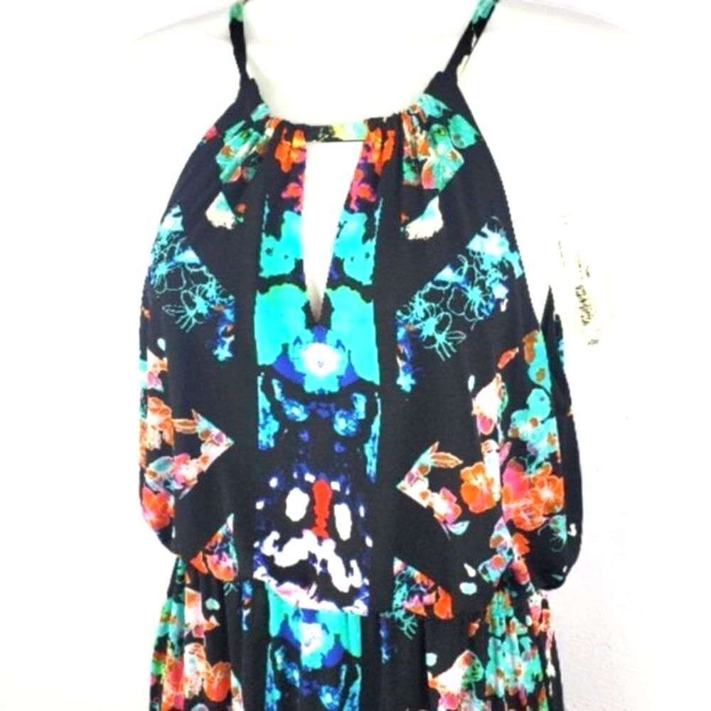 NICOLE Maxi Dress